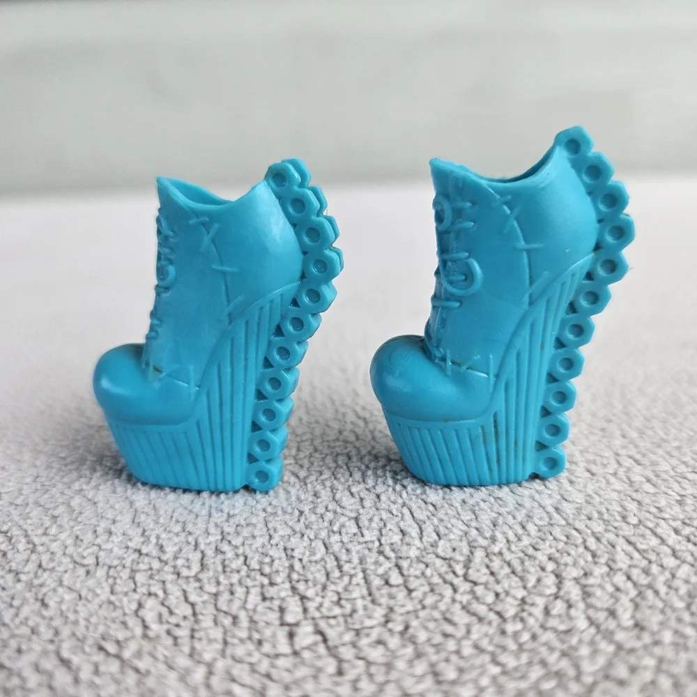 Monster High Doll Voltageous Hair Frankie Stein Replacement Wedge Shoes Blue